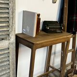 Oak console
