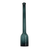 Vase bouteille en verre soufflé bleu 1960