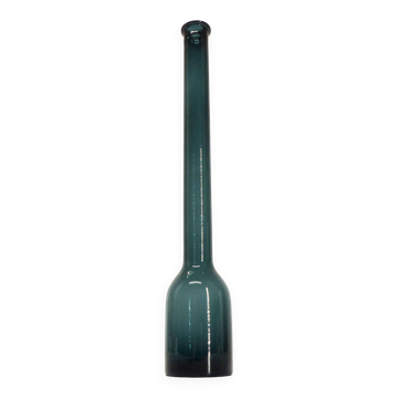 Vase bouteille en verre soufflé bleu 1960