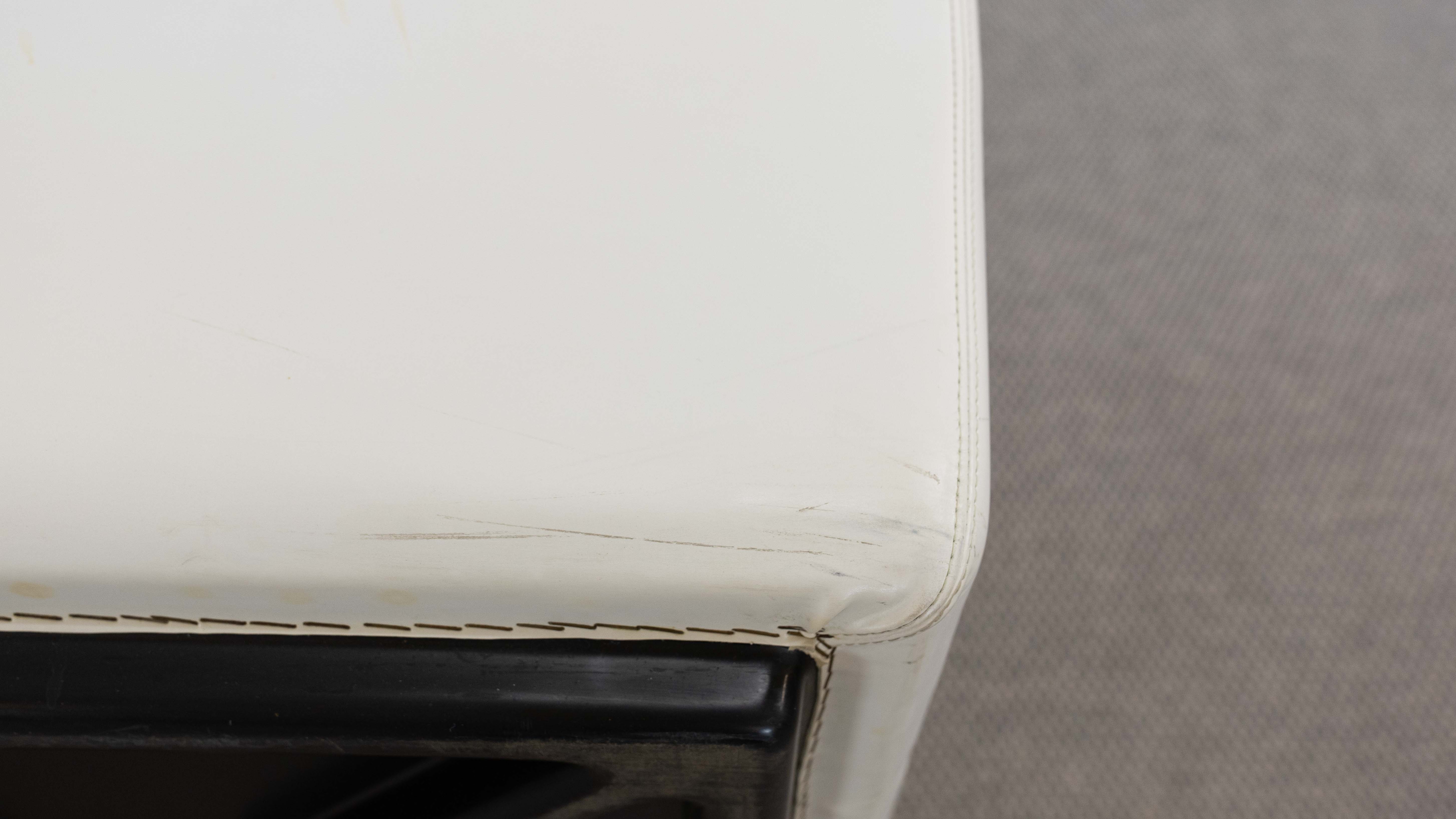 Throw Away sofa by Willie Landels for Zanotta 1965 in white vinyl