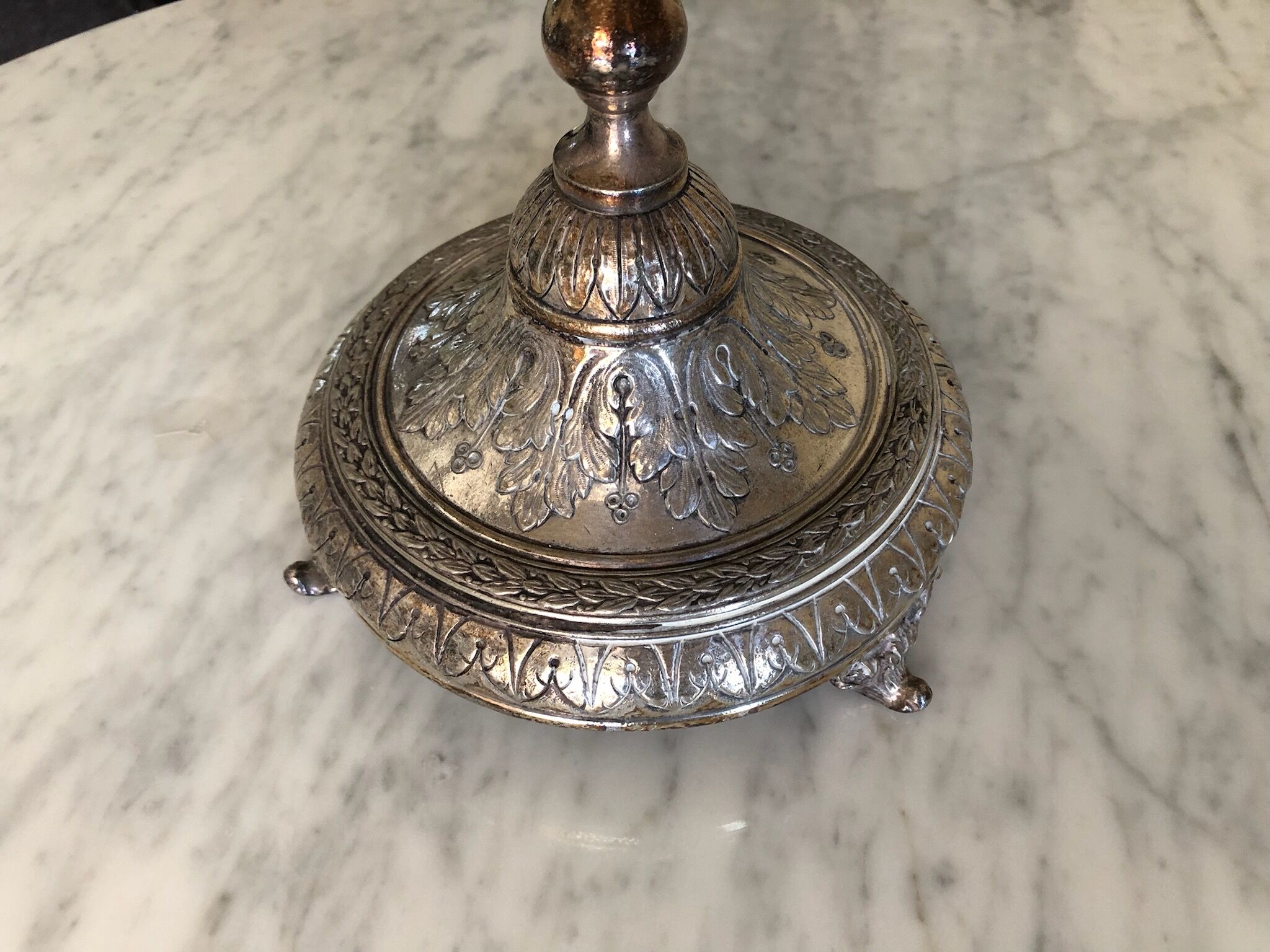 3-storey cake display in silver metal from the Mills Brussels brand. Date from the 1930s