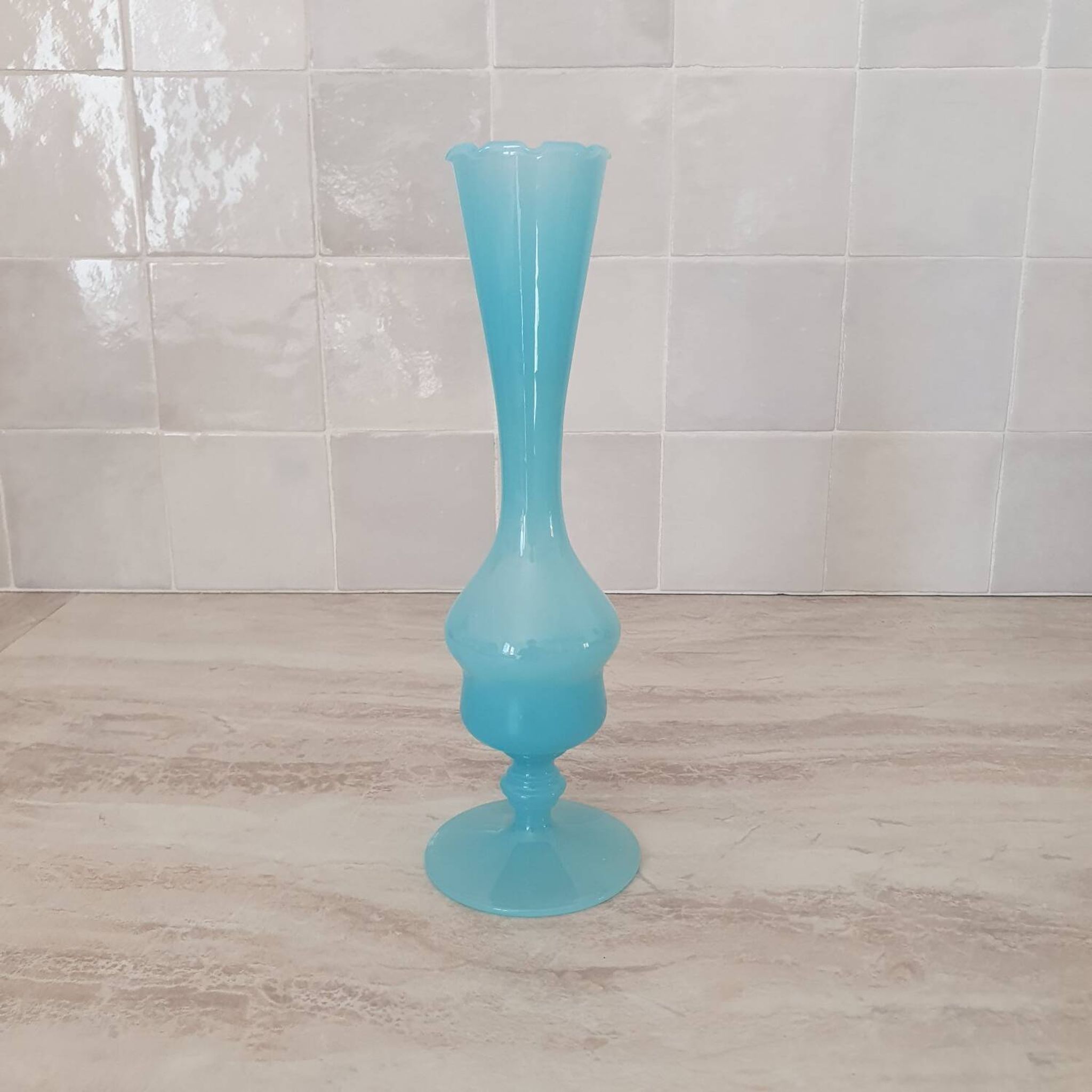 Soliflore / Vase in blue opaline glass, Florentine art