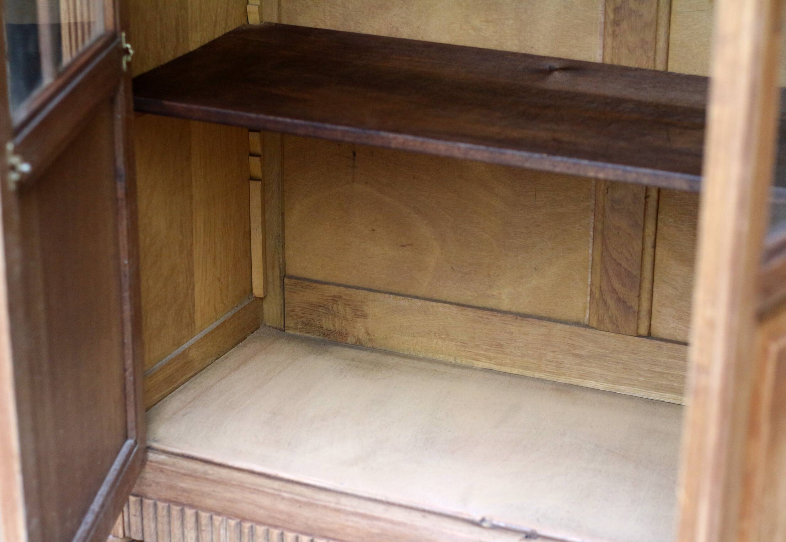 Authentic Parisian Art Deco wardrobe (1920-30)