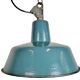Lampe d'usine en émail pétrolier industriel avec dessus en fonte, années 1960.