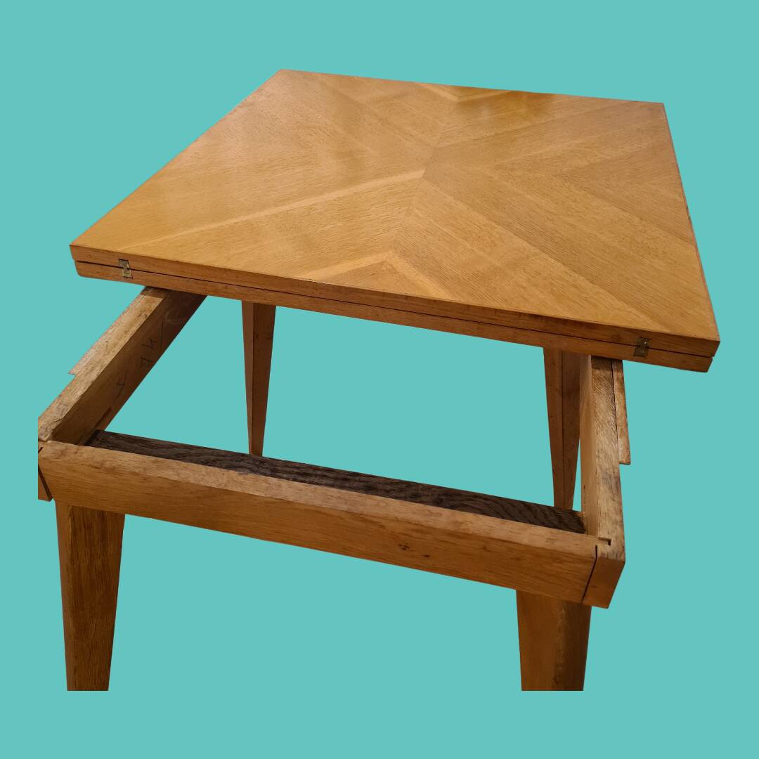 "Space-saving" table vintage 1960s