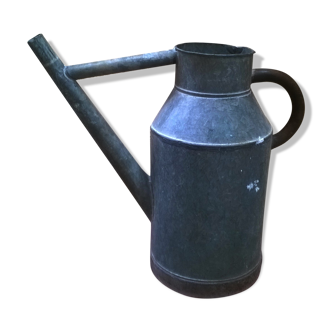 Old garden watering can