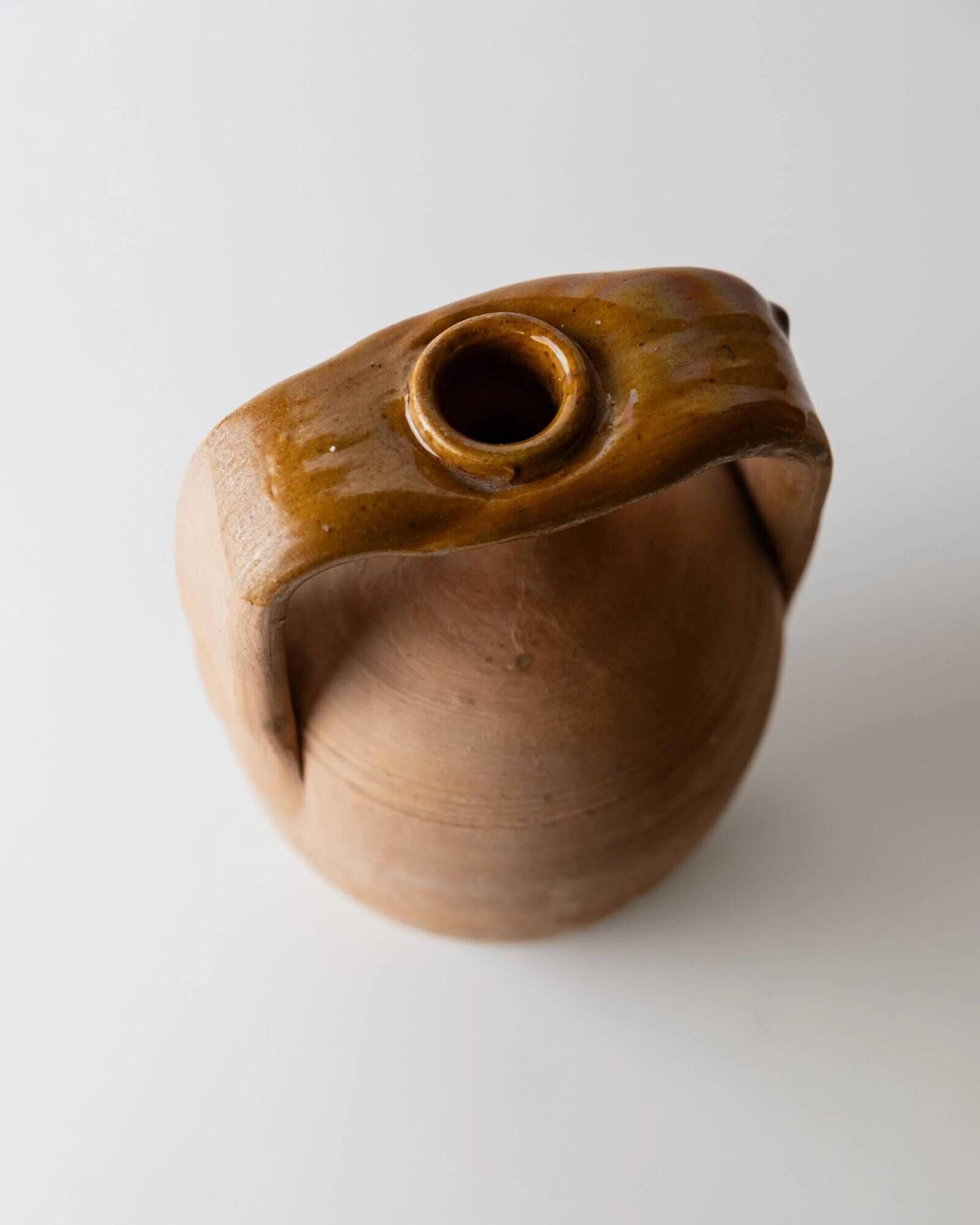 Vintage terracotta amphora vase from the 1930s, handcrafted Italian jug with two handles, fine linear decoration, rustic decoration, gift idea.
