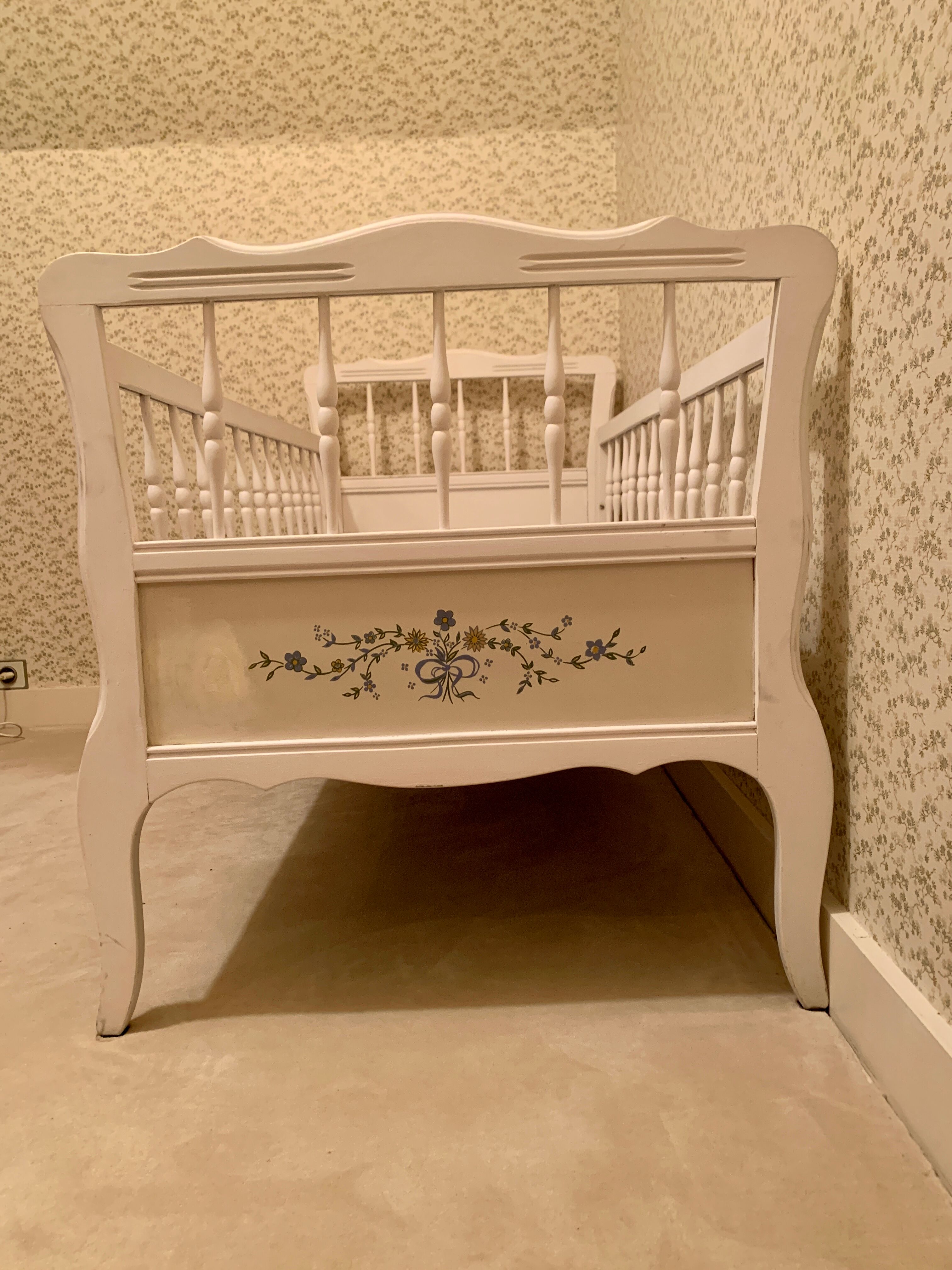 Children's bed from the 70s.