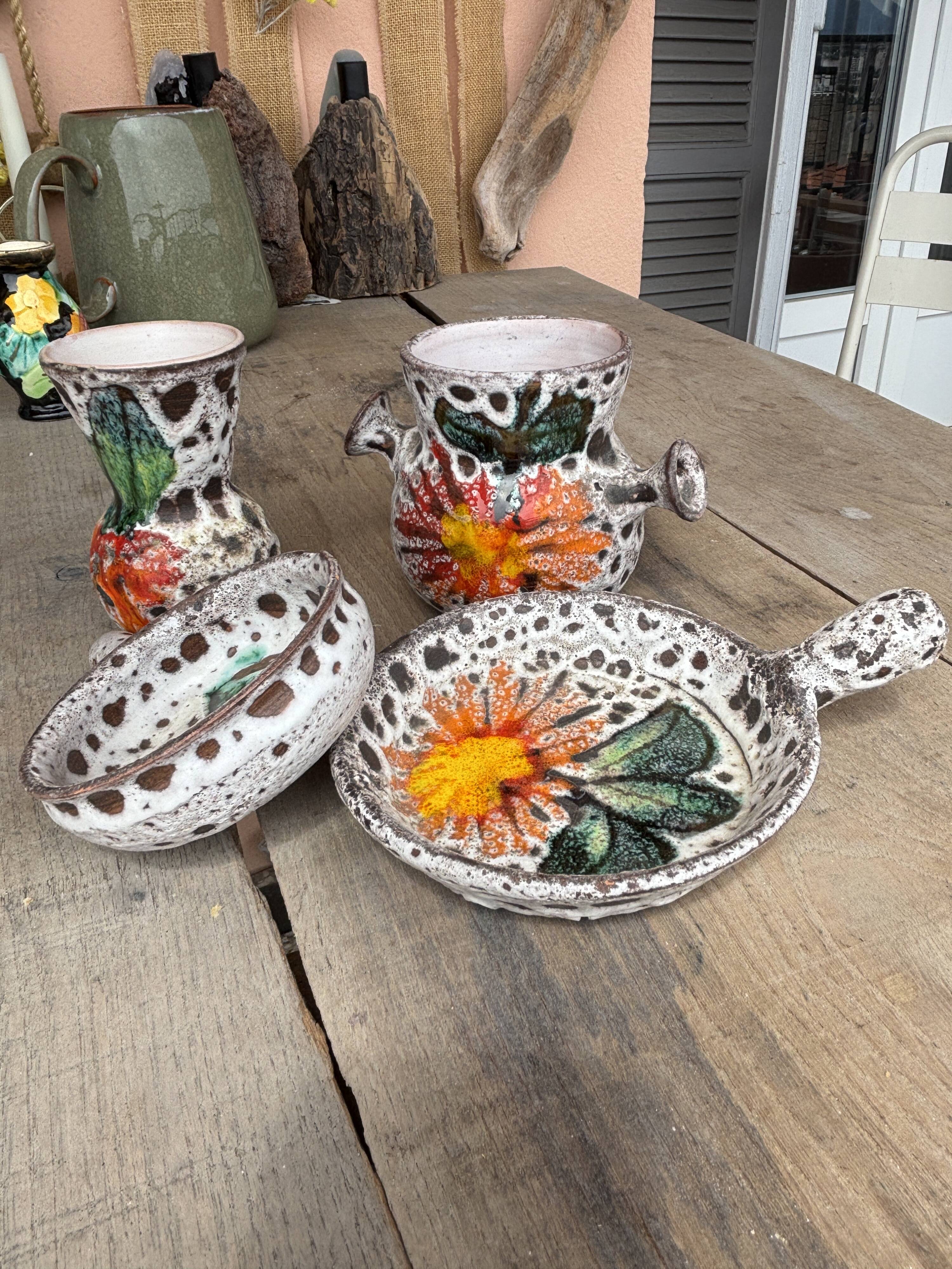 Set of 4 pieces La Roue Vallauris – 2 vases and 2 pans – ceramic v