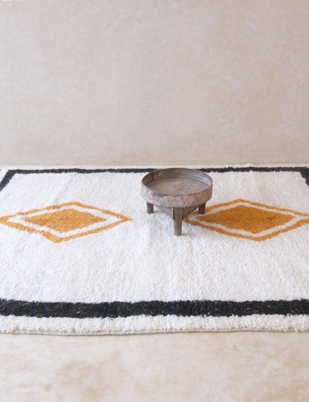 Contemporary Berber Rug - 250 x 194 cm