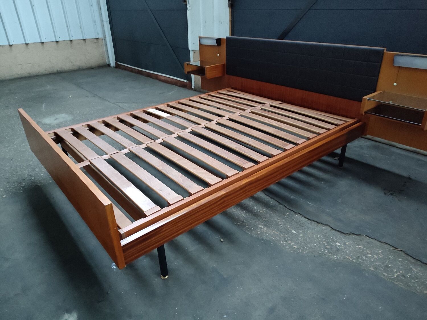 Vintage bed André Simard