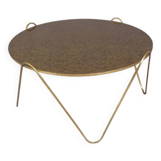 Circular coffee table in gold églomisé glass and brass. Italy 1960s