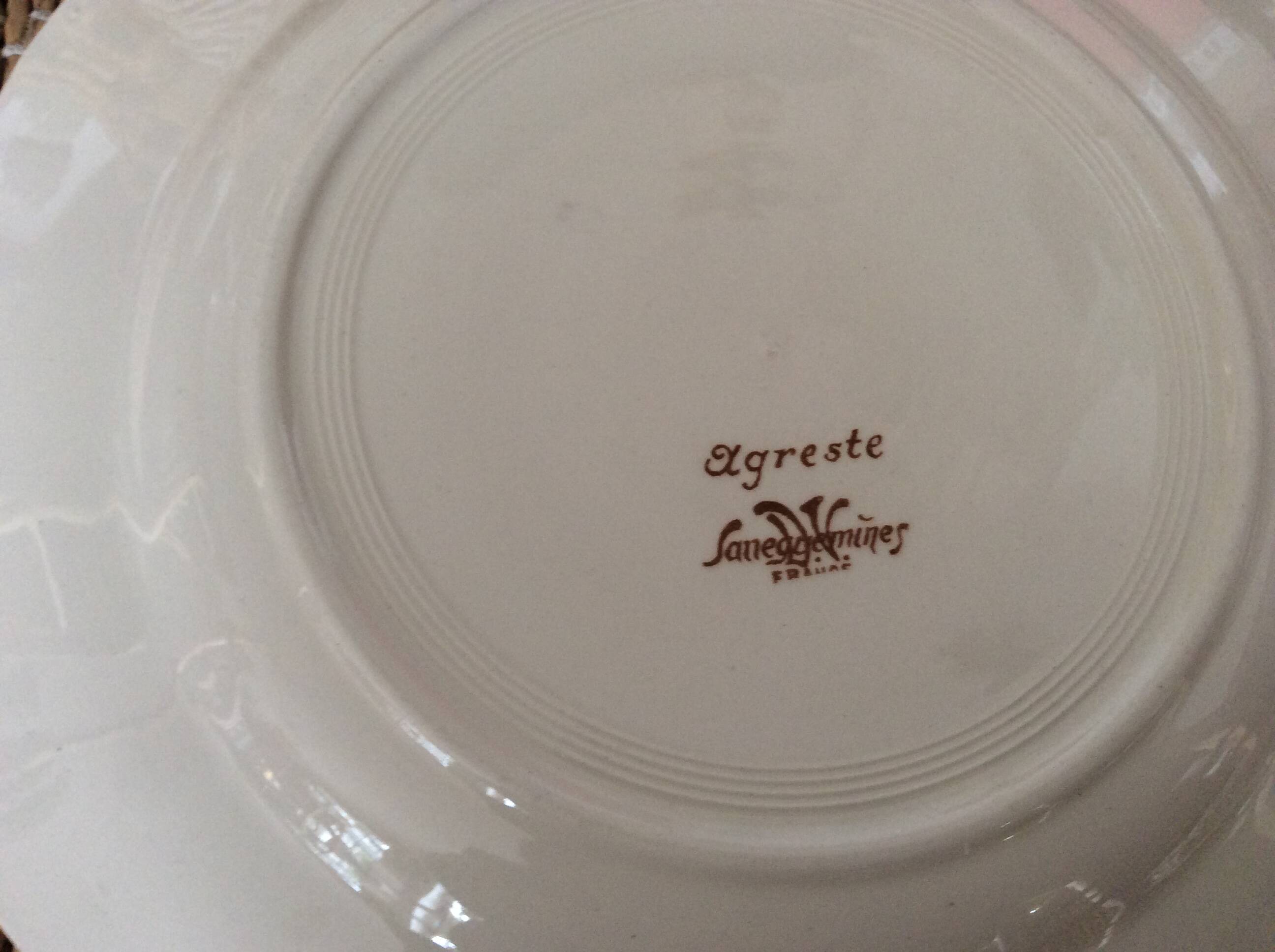 11 dinner plates