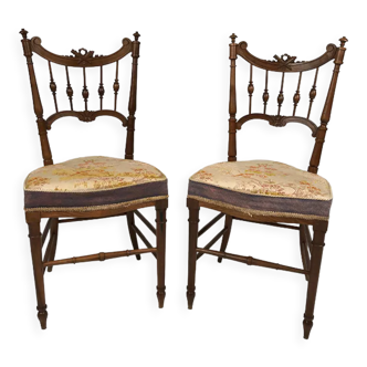 Paire de chaises légères de style Louis XVI XIXe