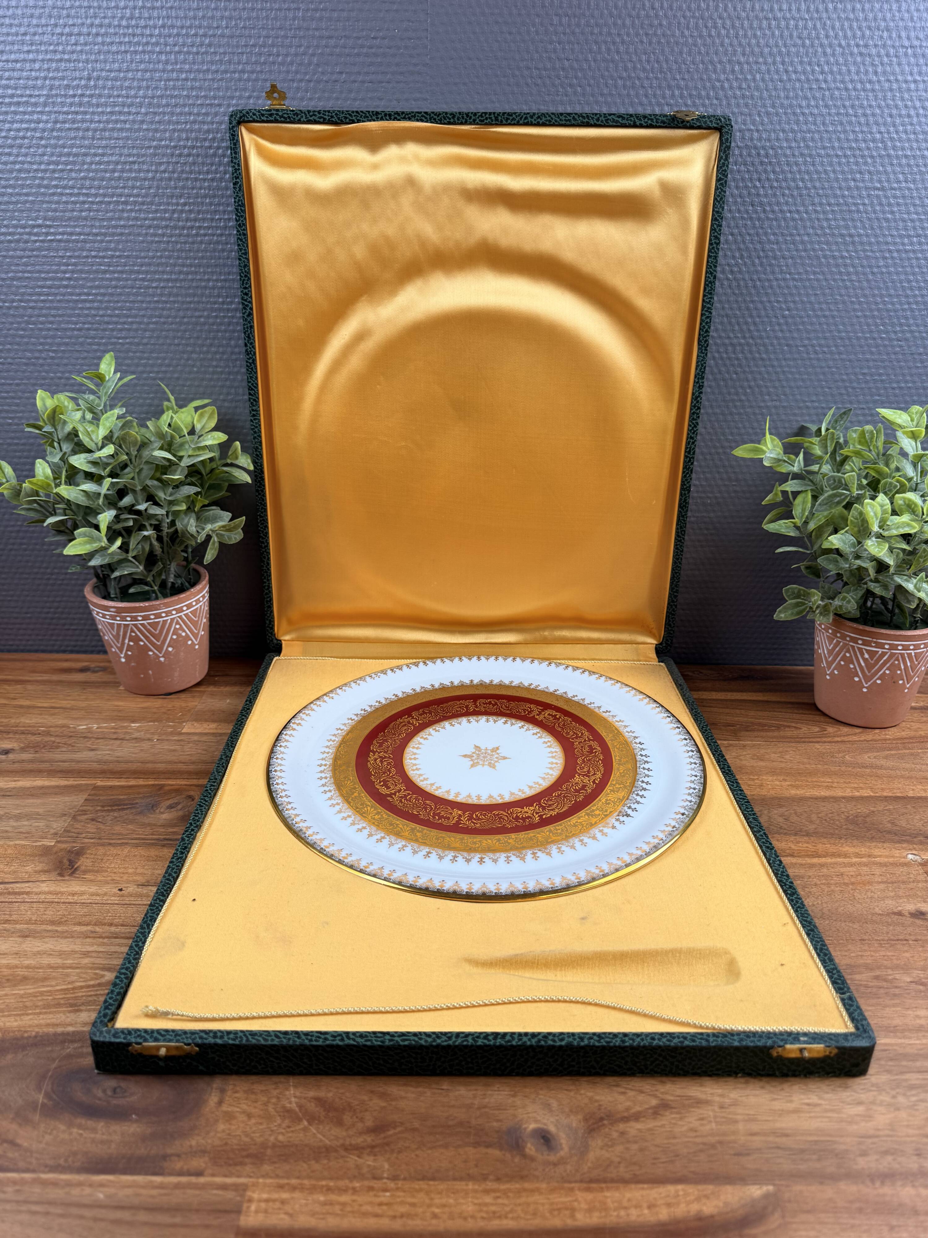 Limoges plate Chastagner & Cie – double gilding – with box