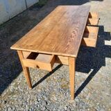 6-drawer farmhouse table