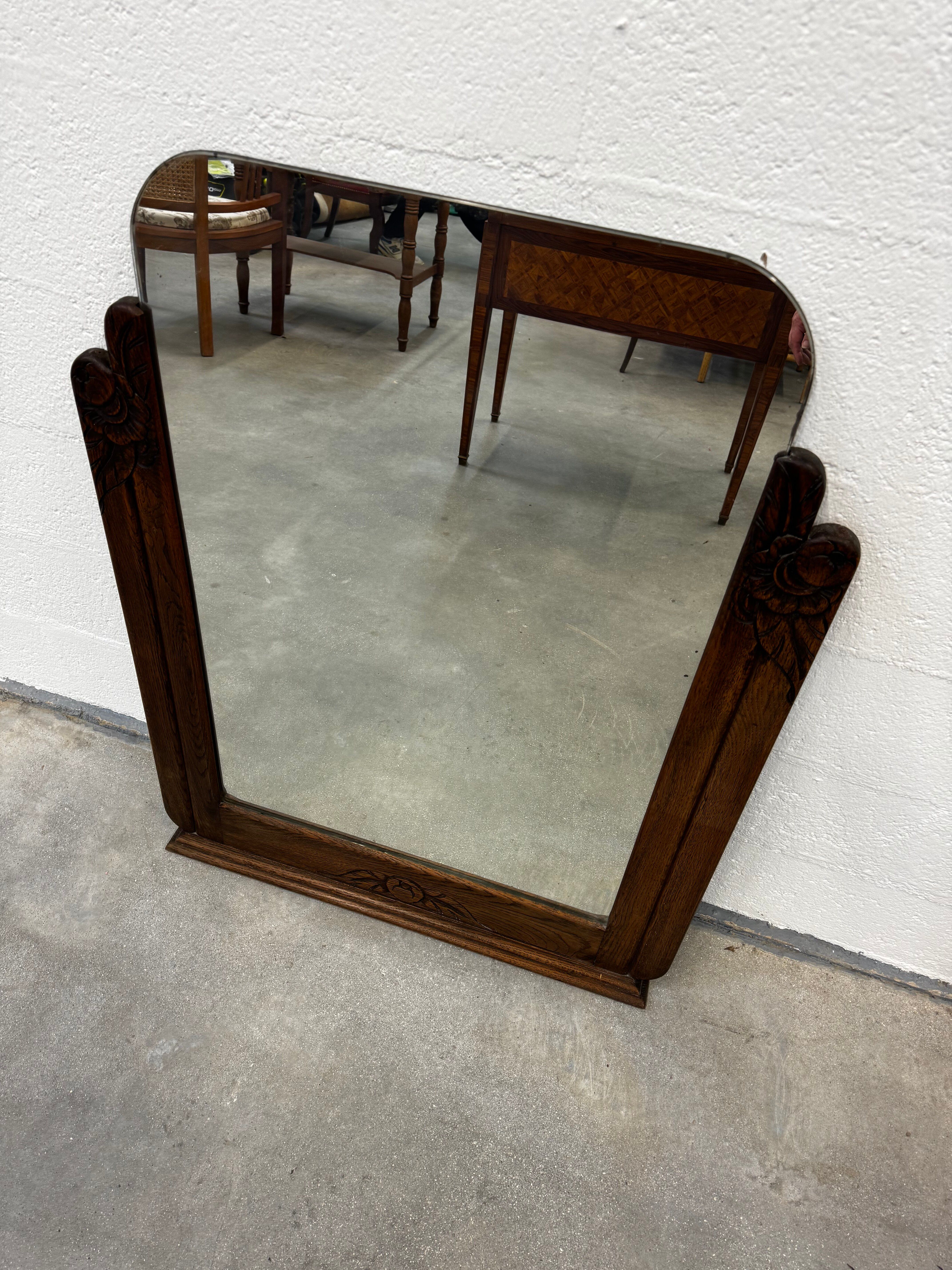 Art Deco mirror in carved oak – 1930s – 102 x 78 cm