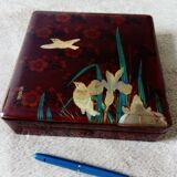 Lacquered wooden box/box with art nouveau decor