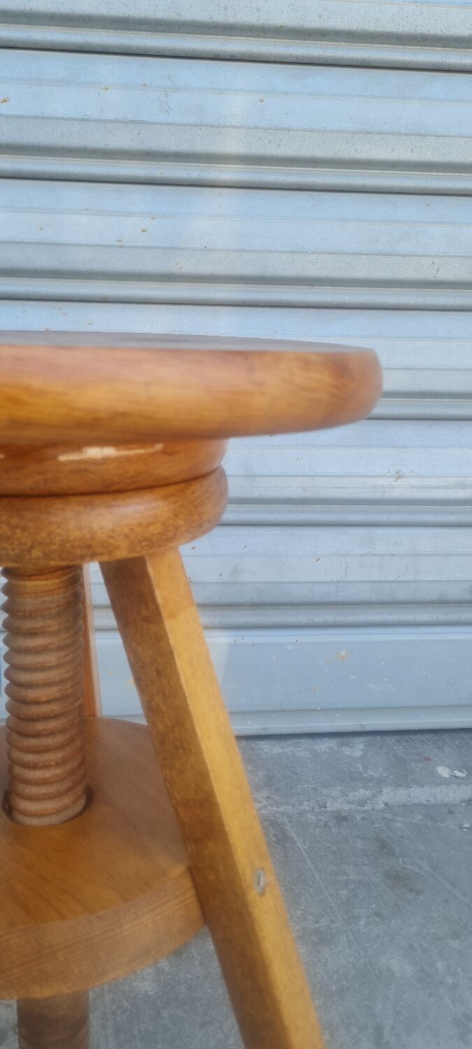 Solid wood screw workshop stool