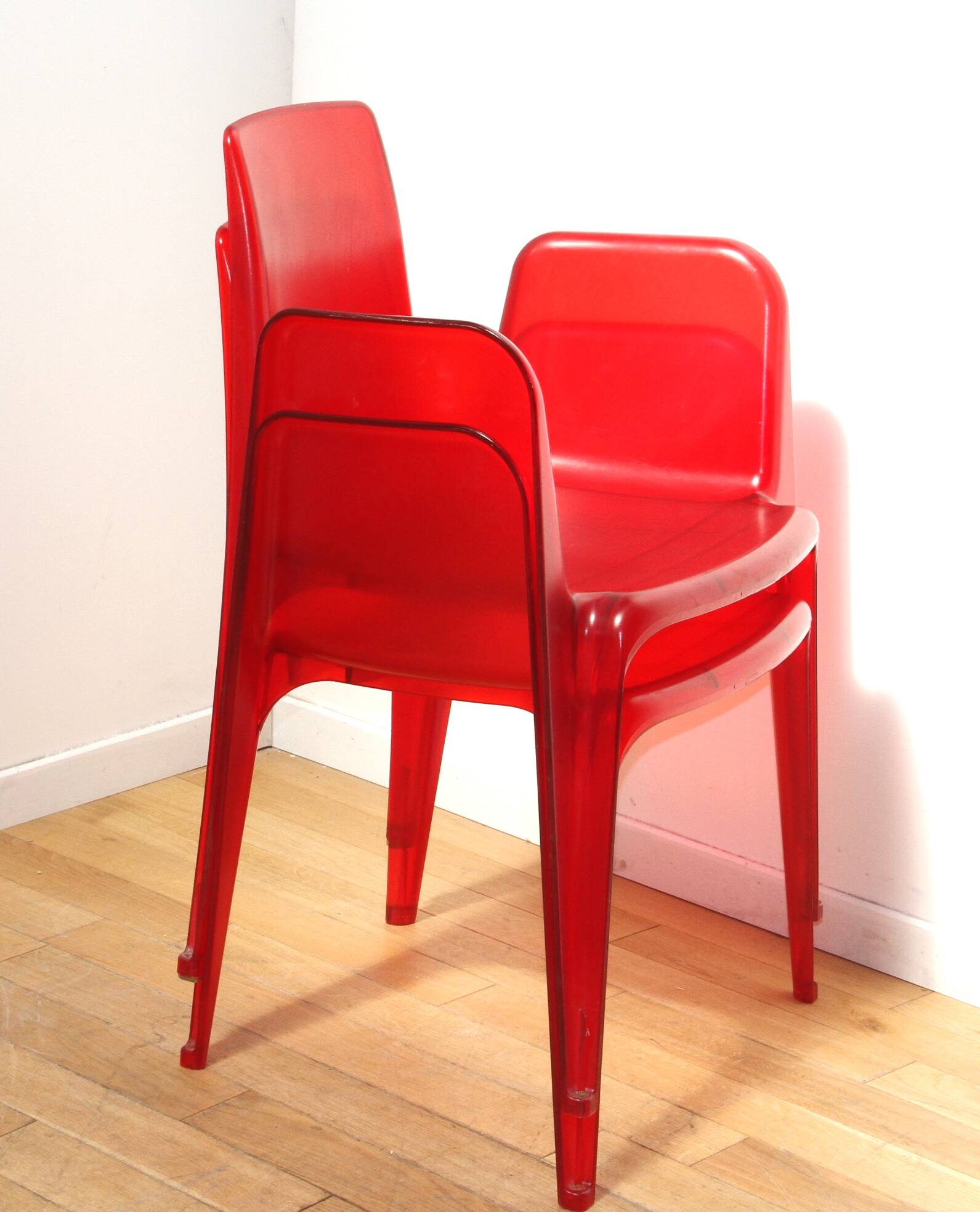 Pair of Bella Riffata chairs, Sawaya & Moroni