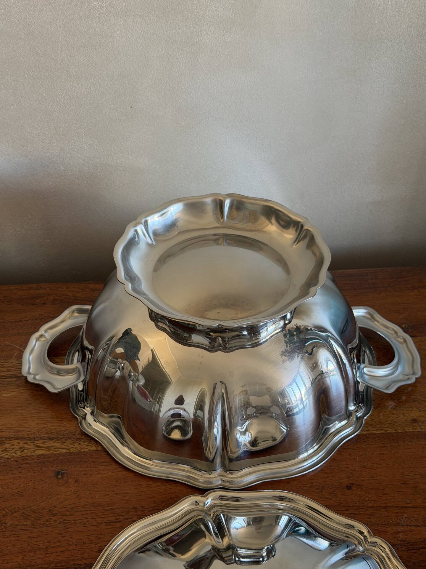 Silver-plated soup tureen