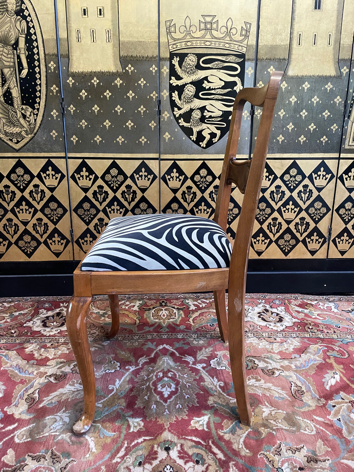 Set of 6 English cheppendeale chairs