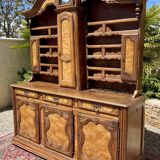 18th century - Bressan sideboard with elm burl clock