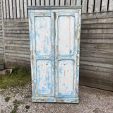 Armoire parisienne en bois