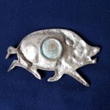 Vintage brass pocket in the shape of a wild boar