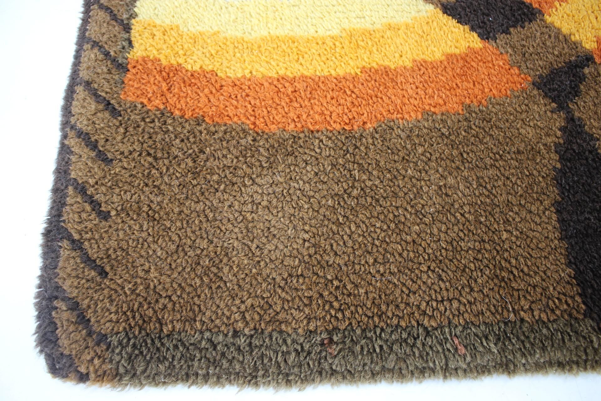Small Danish Mid-Century Wool Carpet, 1970s