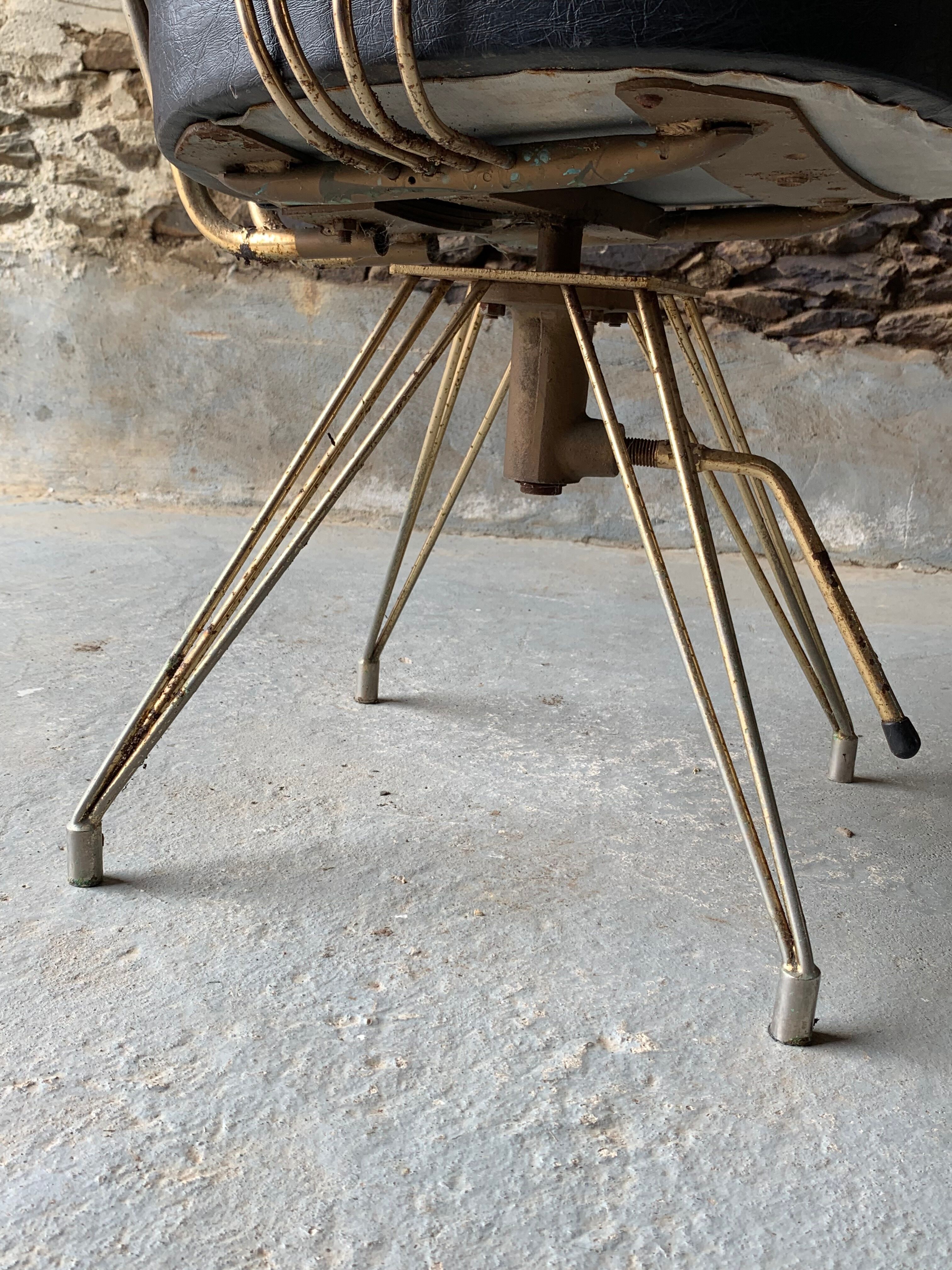 Set of 2 old hairdresser's chairs
