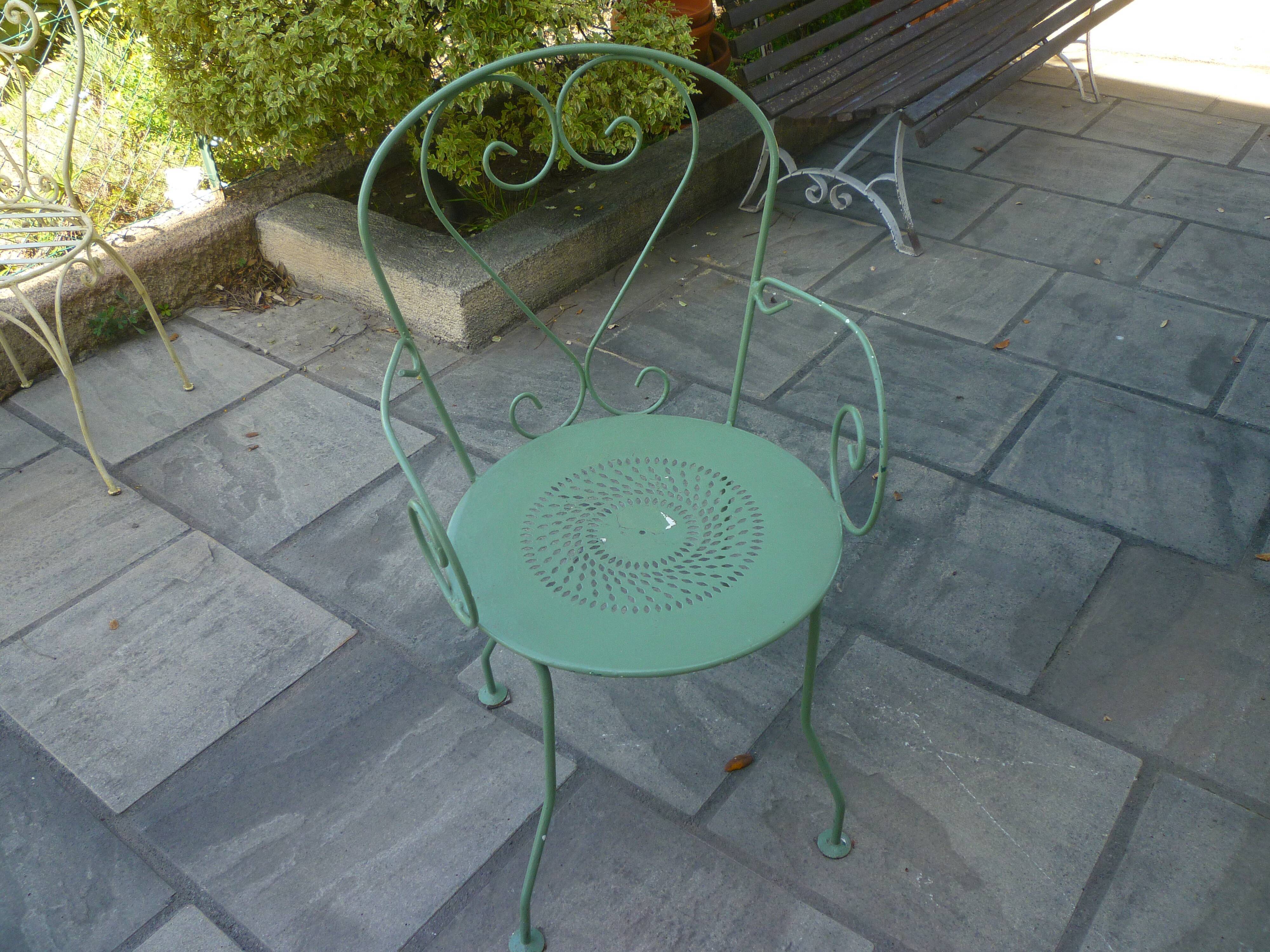 Former garden furniture in wrought iron