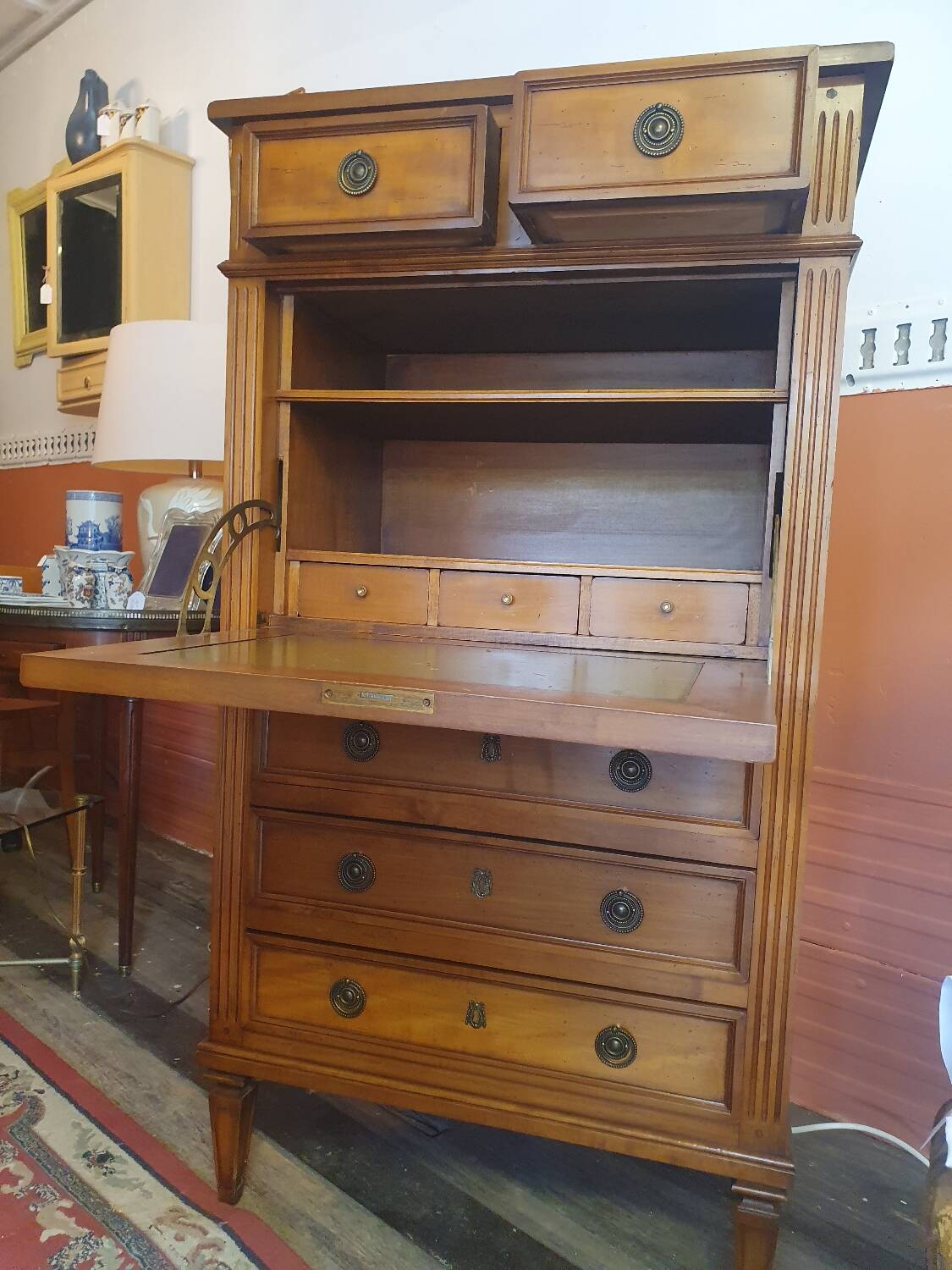 Secrétaire de style Louis 16