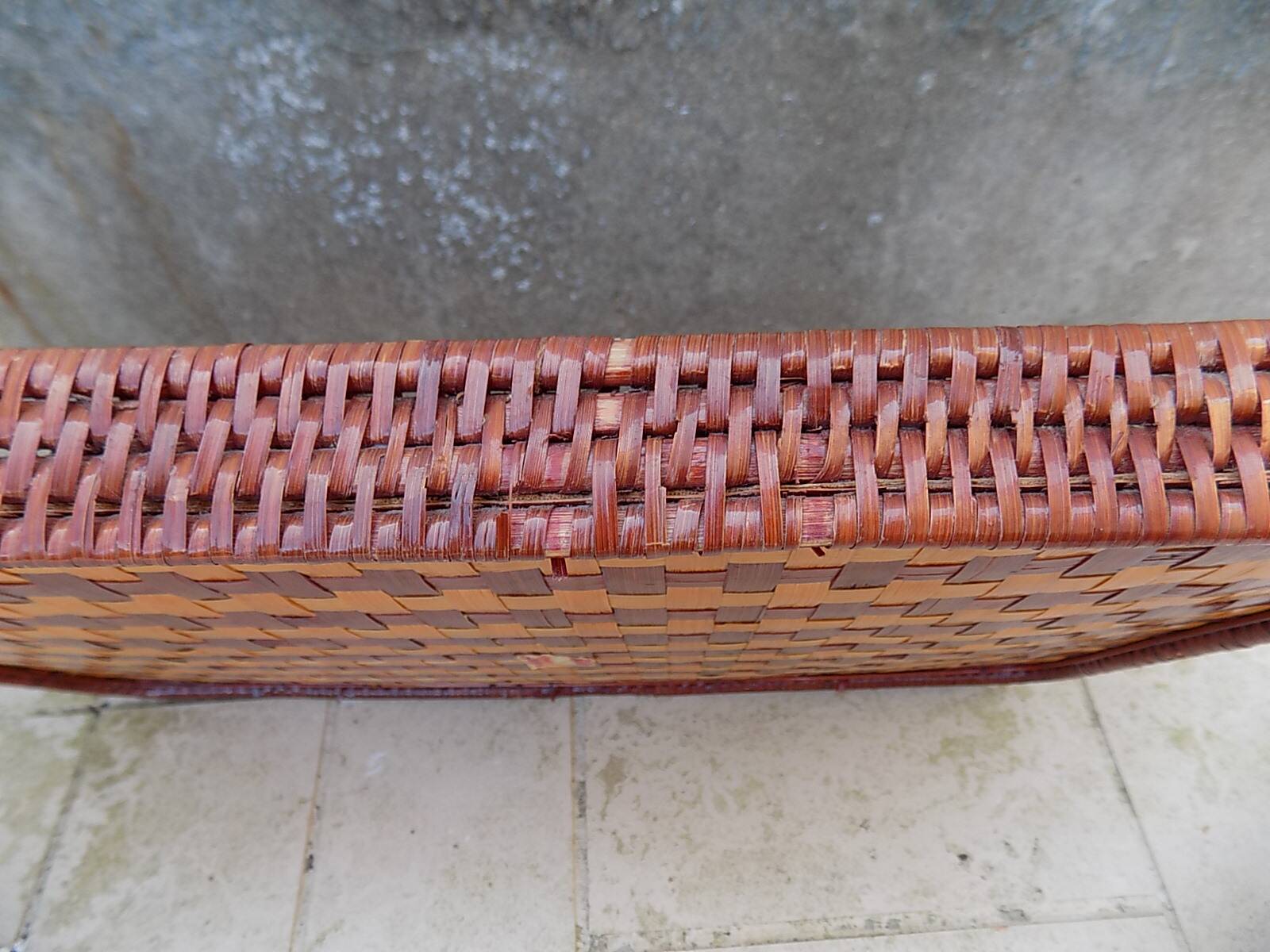 Woven rattan tray