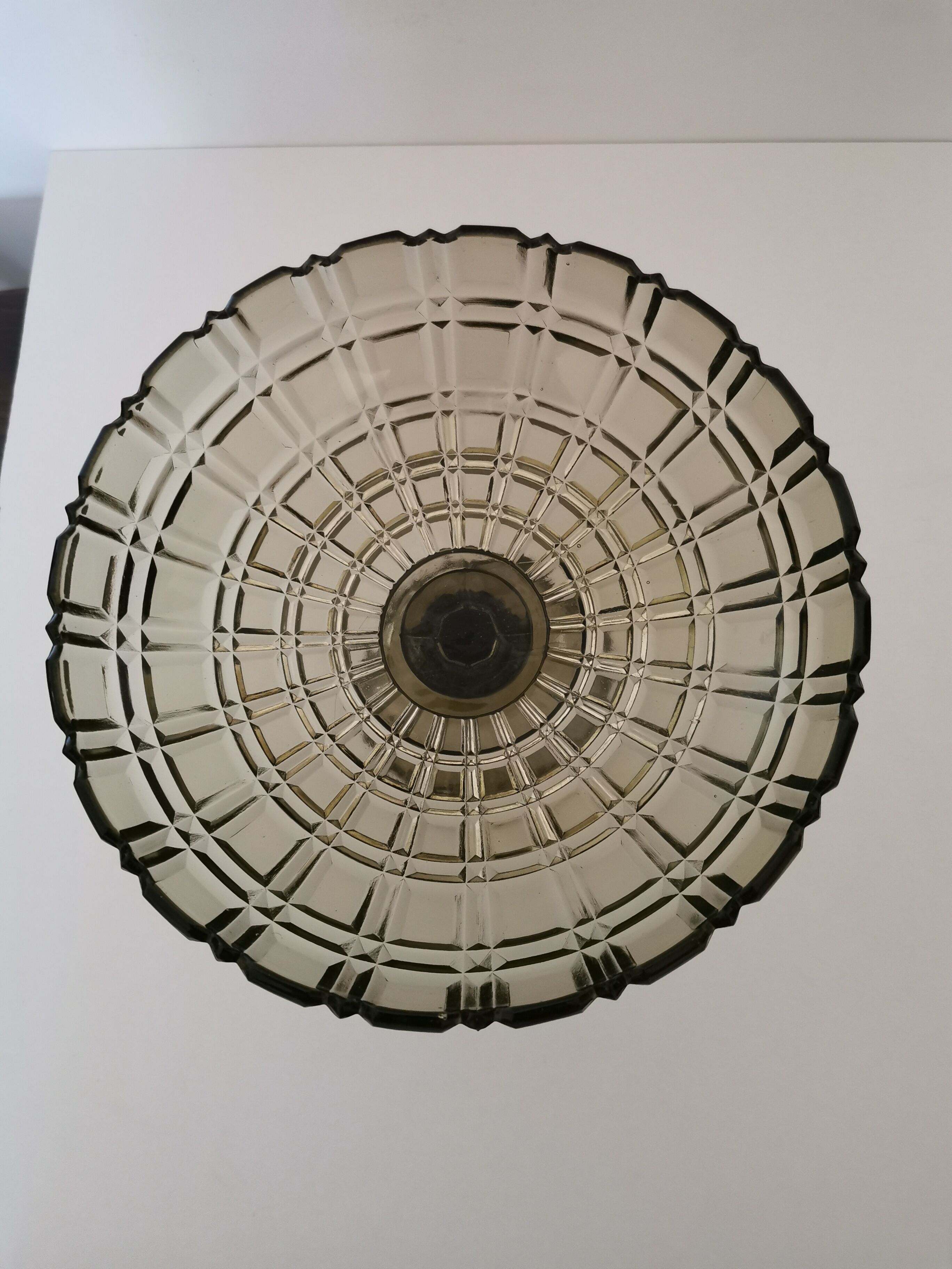 Green moulded glass compotier