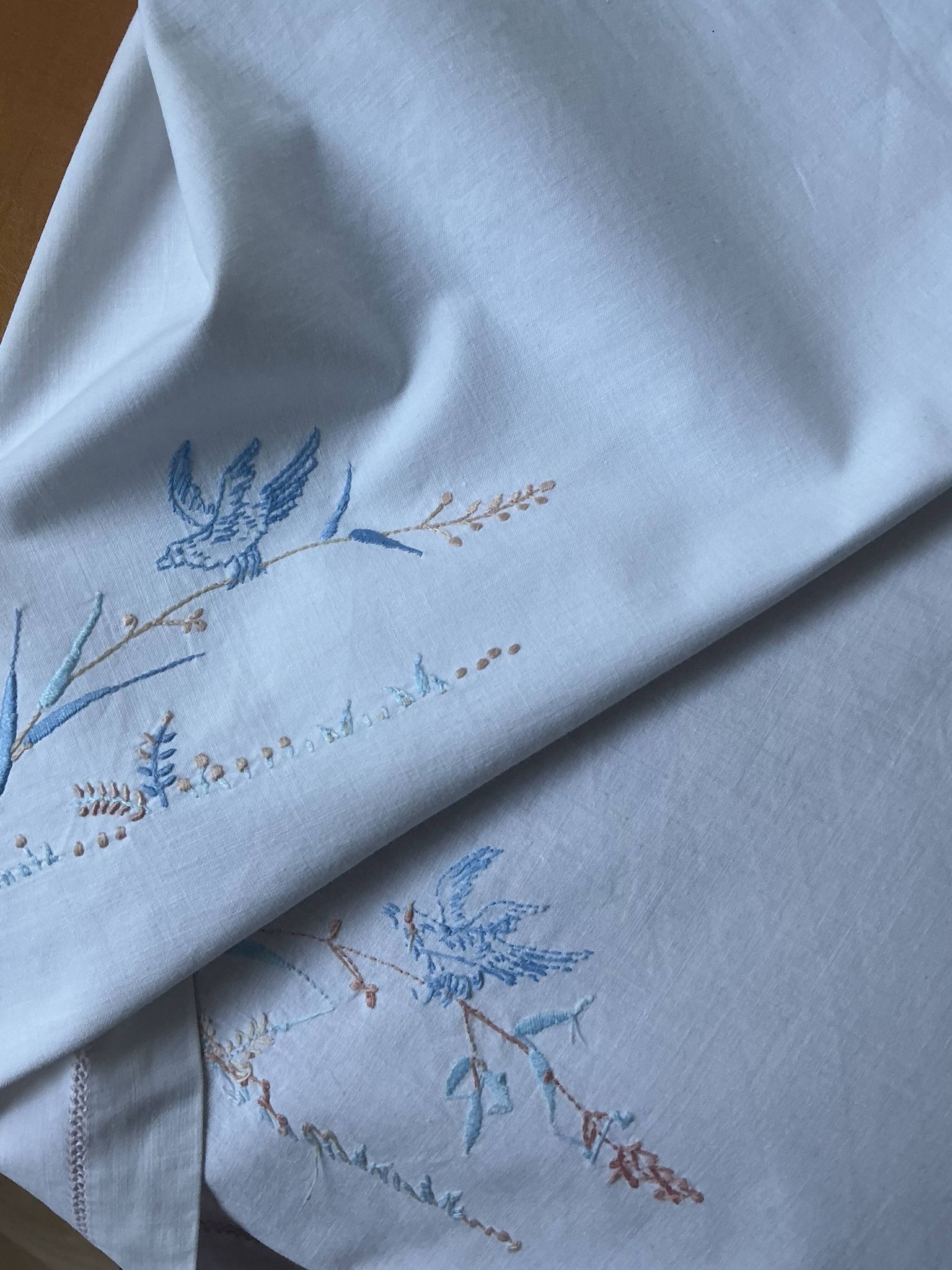 Drap brodé enfant 112 X 78 cm
