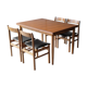 Table and 4 chairs 60
