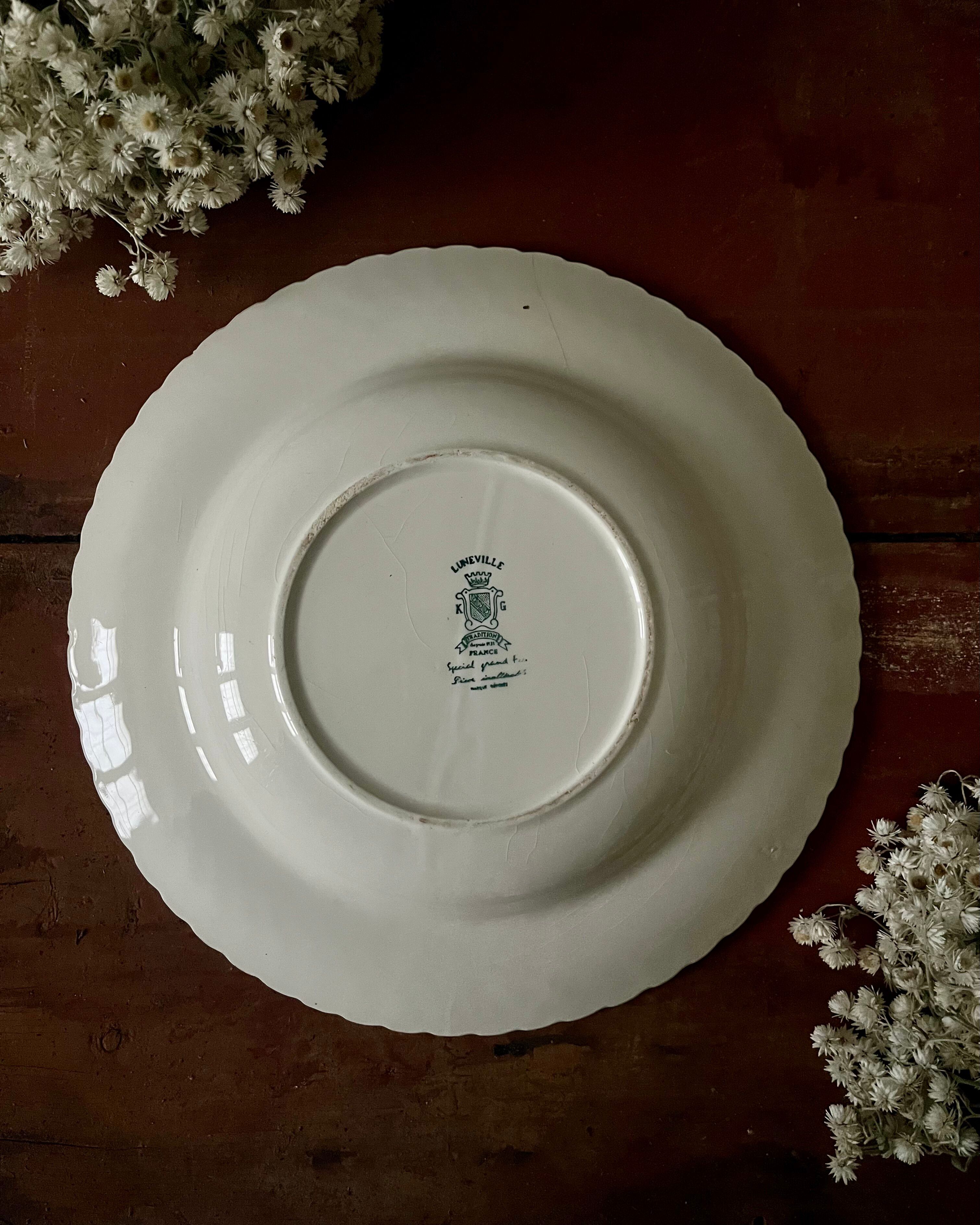 Shallow round plate Luneville Tradition