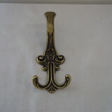 Brass hanging patere