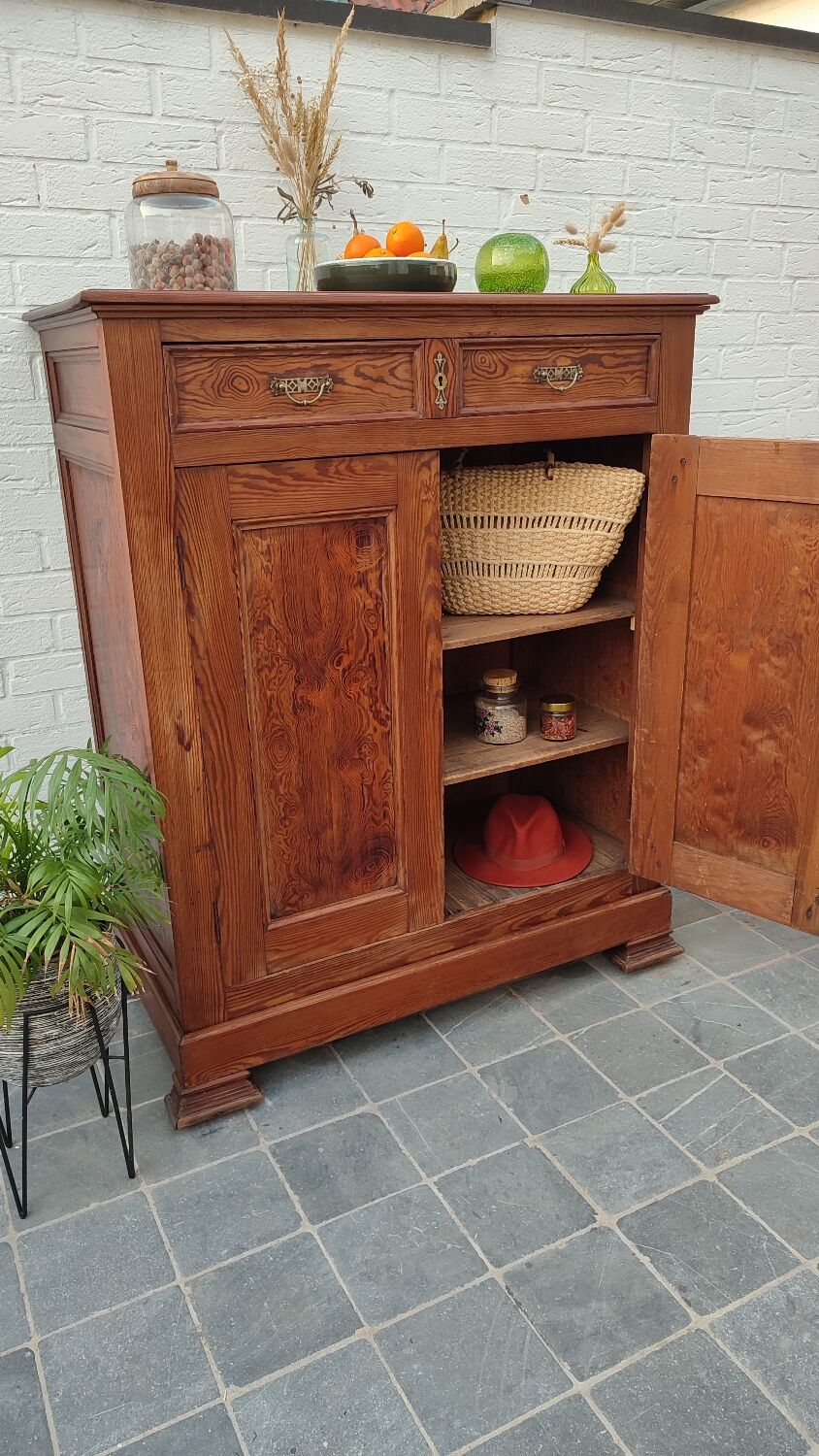 Parisian oak sideboard