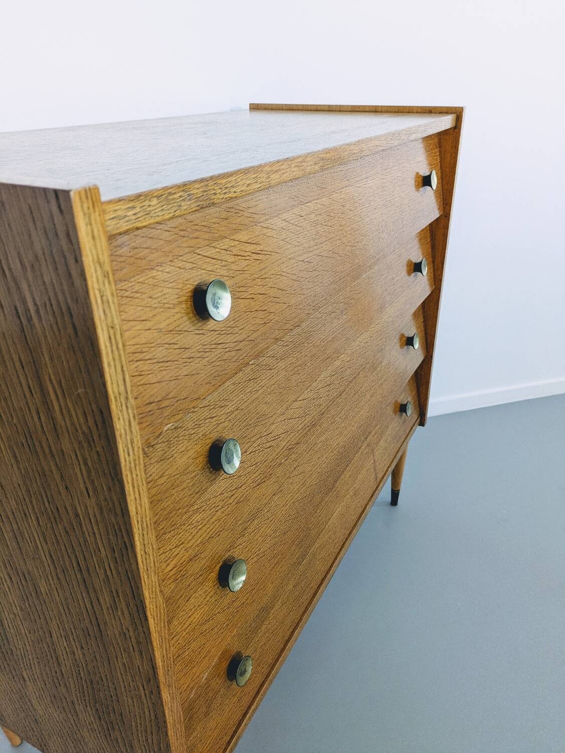 Vintage wooden chest of drawers