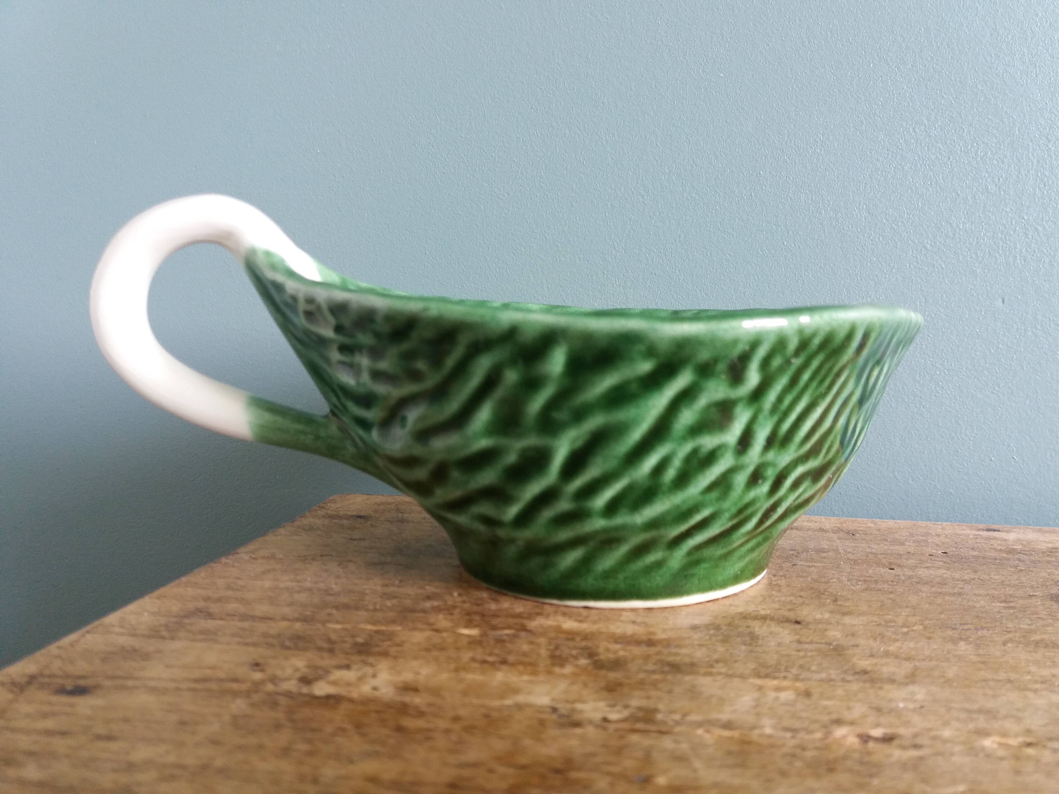 Cabbage sauceboat in barbotine Portugal