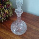 Glass carafe or vial with wave cap
