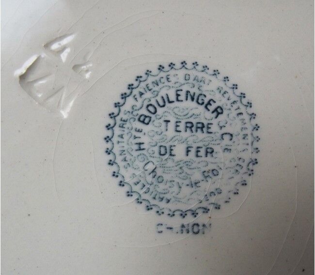 Suite of 18 flat plates Choisy-le-Roi, Chinon décor
