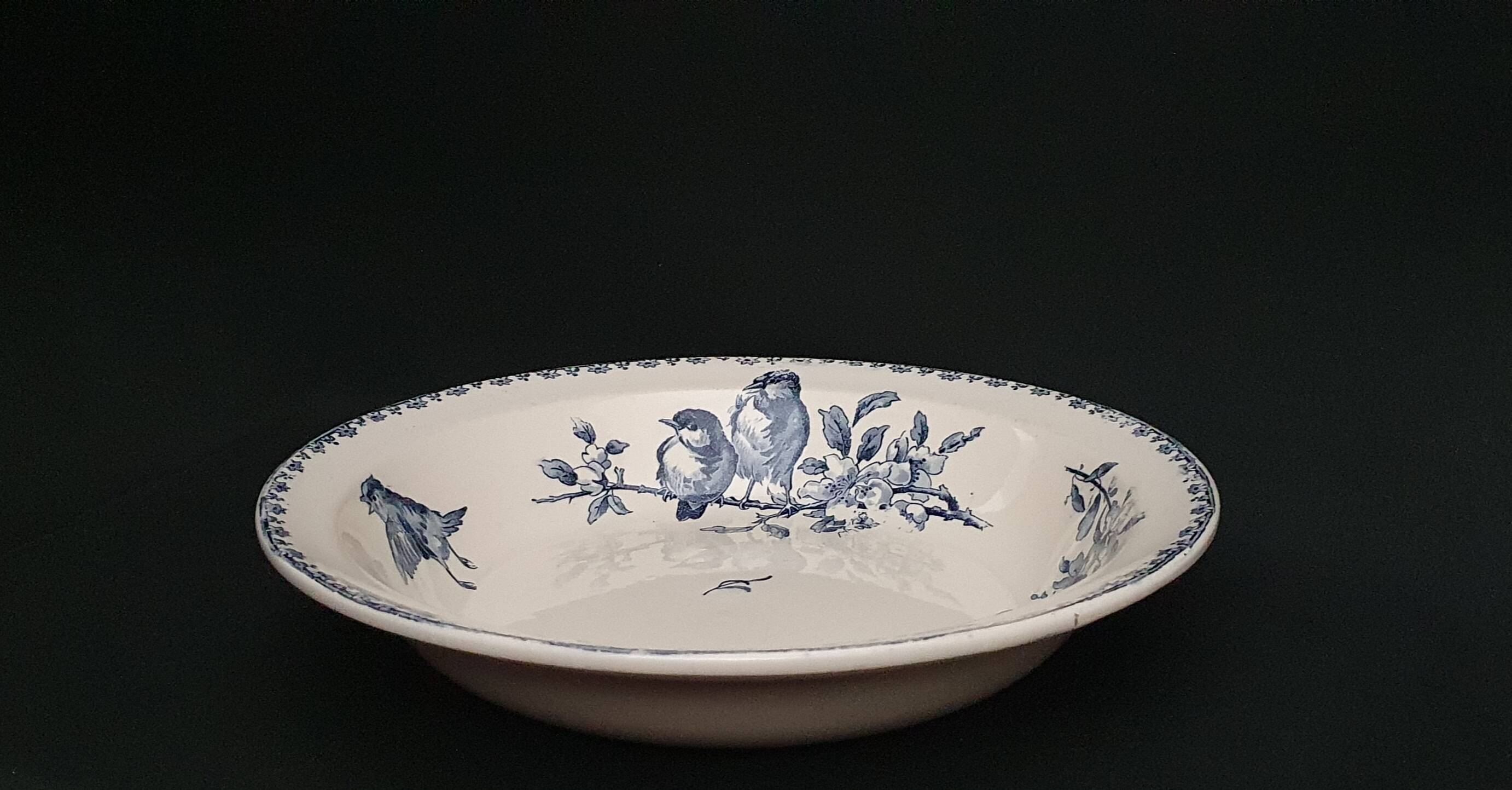 Round deep plate "Favori" Sarreguemines blue