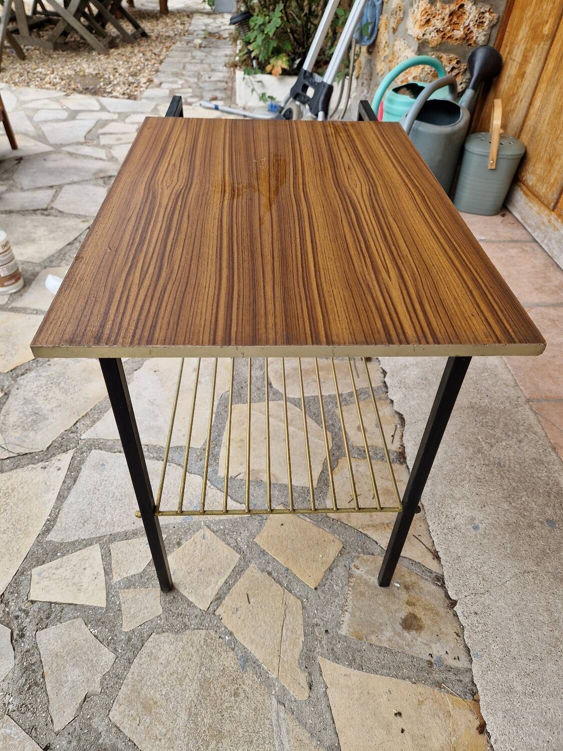 Vintage vinyl storage table