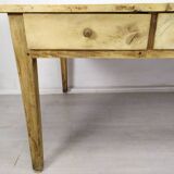 Farm table