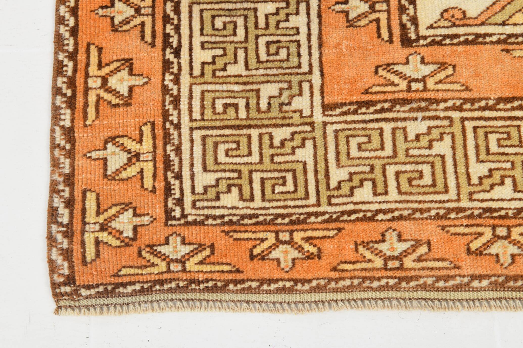 Vintage Peach & Salmon Classic Persian Rug, 240x278Cm