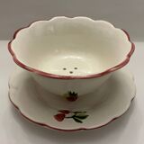 Earthenware draining salad bowl