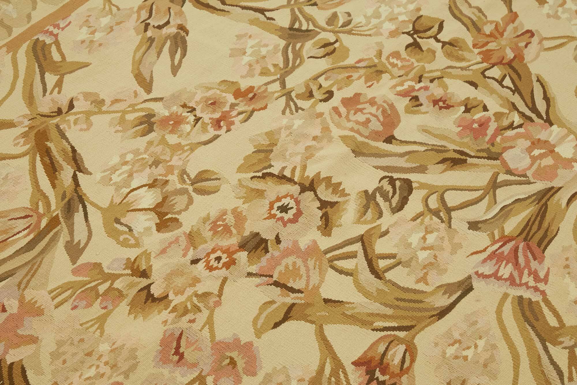 Handmade European Vintage Aubusson Kilim 177 cm x 273 cm
